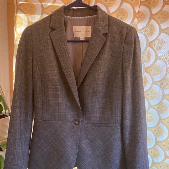 Banana Republic Jackets & Blazers - Banana republic blazer